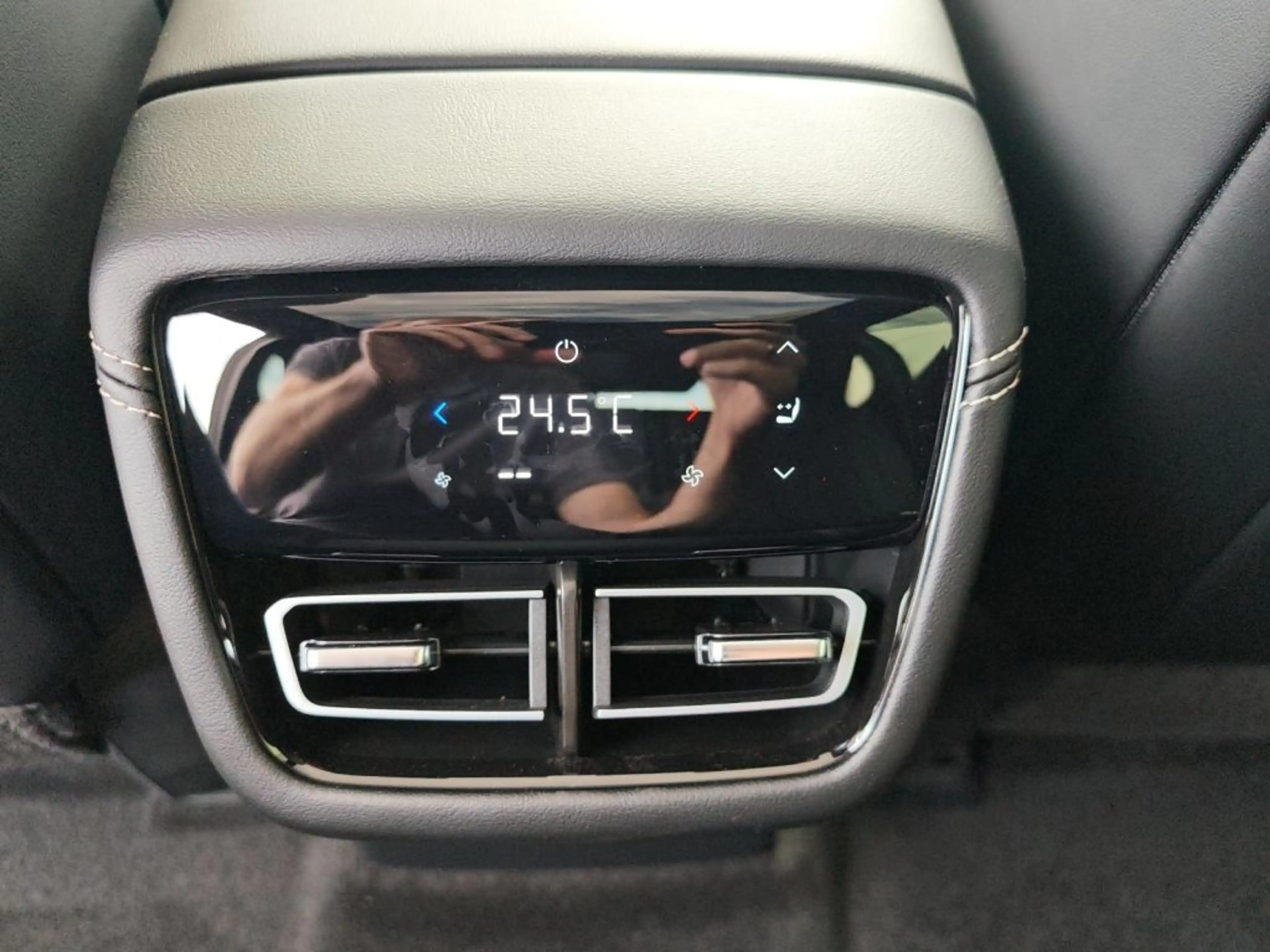 Mazda 6e EV Long Range Takumi — photo 19