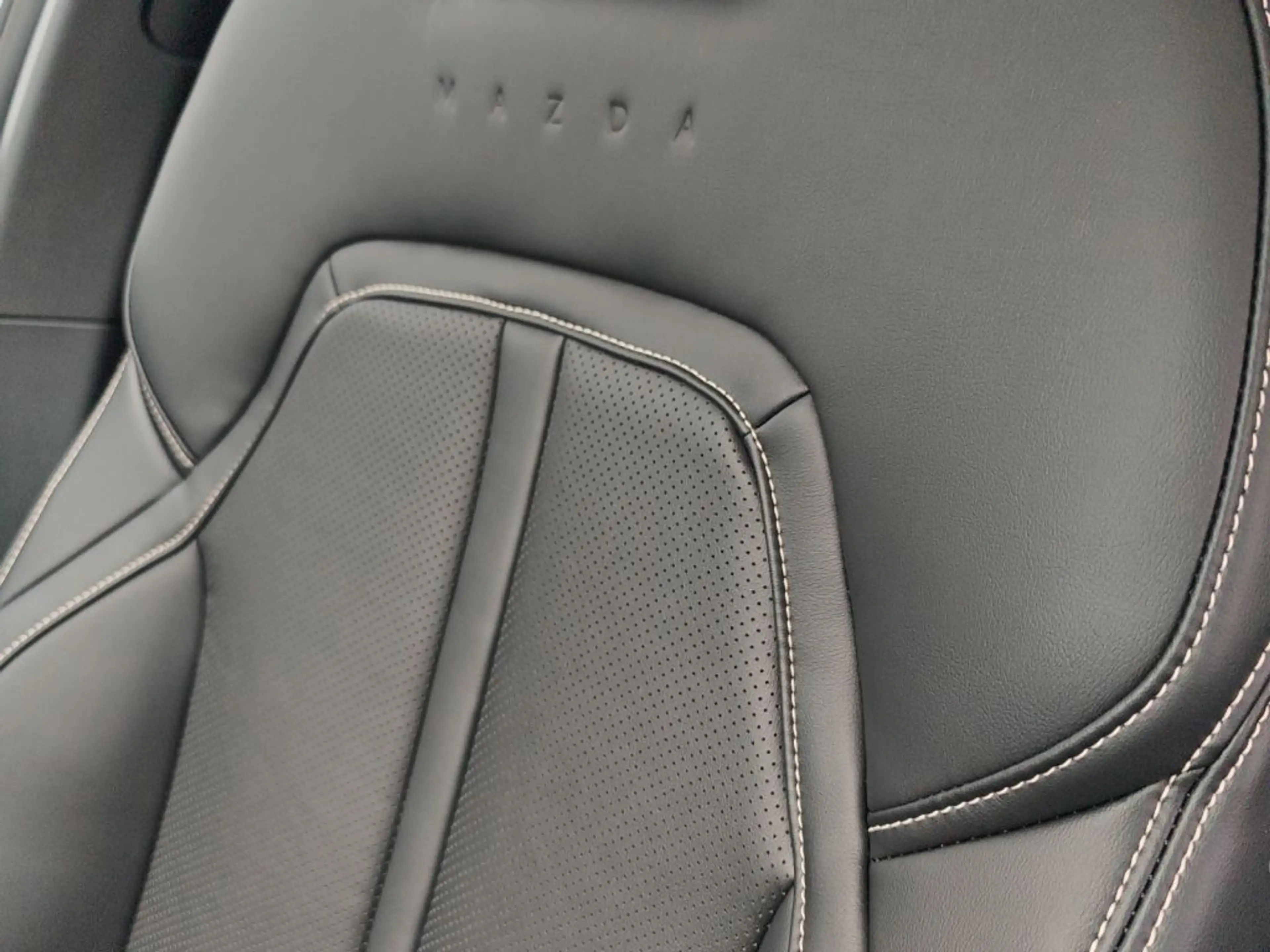 Mazda 6e EV Long Range Takumi — photo 17