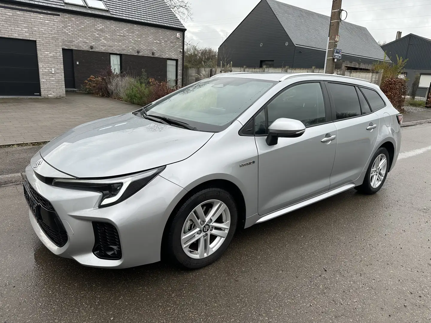 Suzuki Swace Swace 1.8 Hybrid CVT GLX GARANTIE 7Ans comme neuf Argent - 1