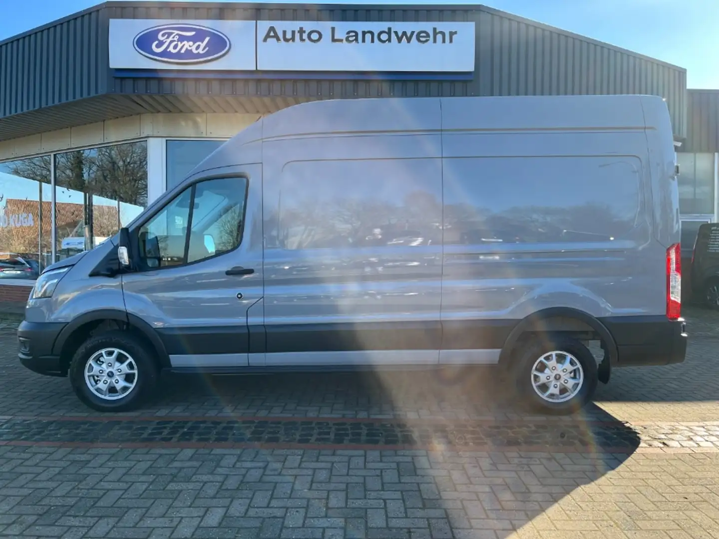 Ford Transit Elektromotor Kasten E 350 L3 Trend Navi 36 Grigio - 2