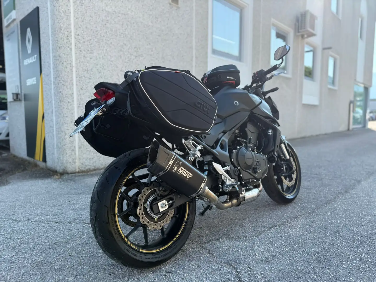 Honda CB 750 Noir - 2