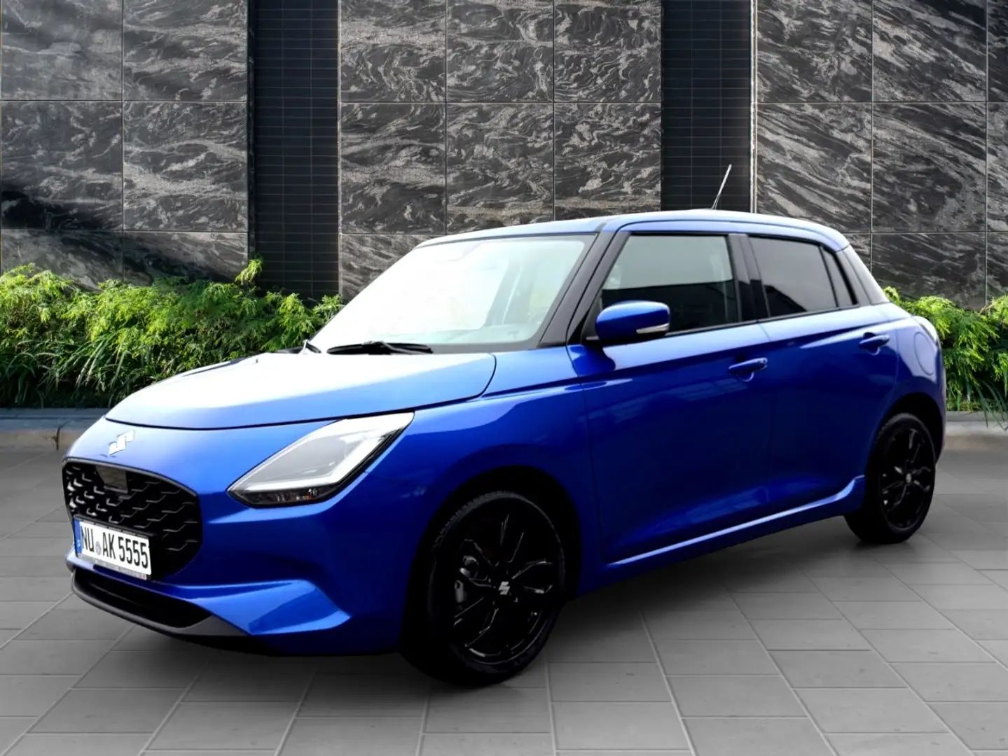 Suzuki Swift 1.2 Hybrid Comfort+ Bleu - 1