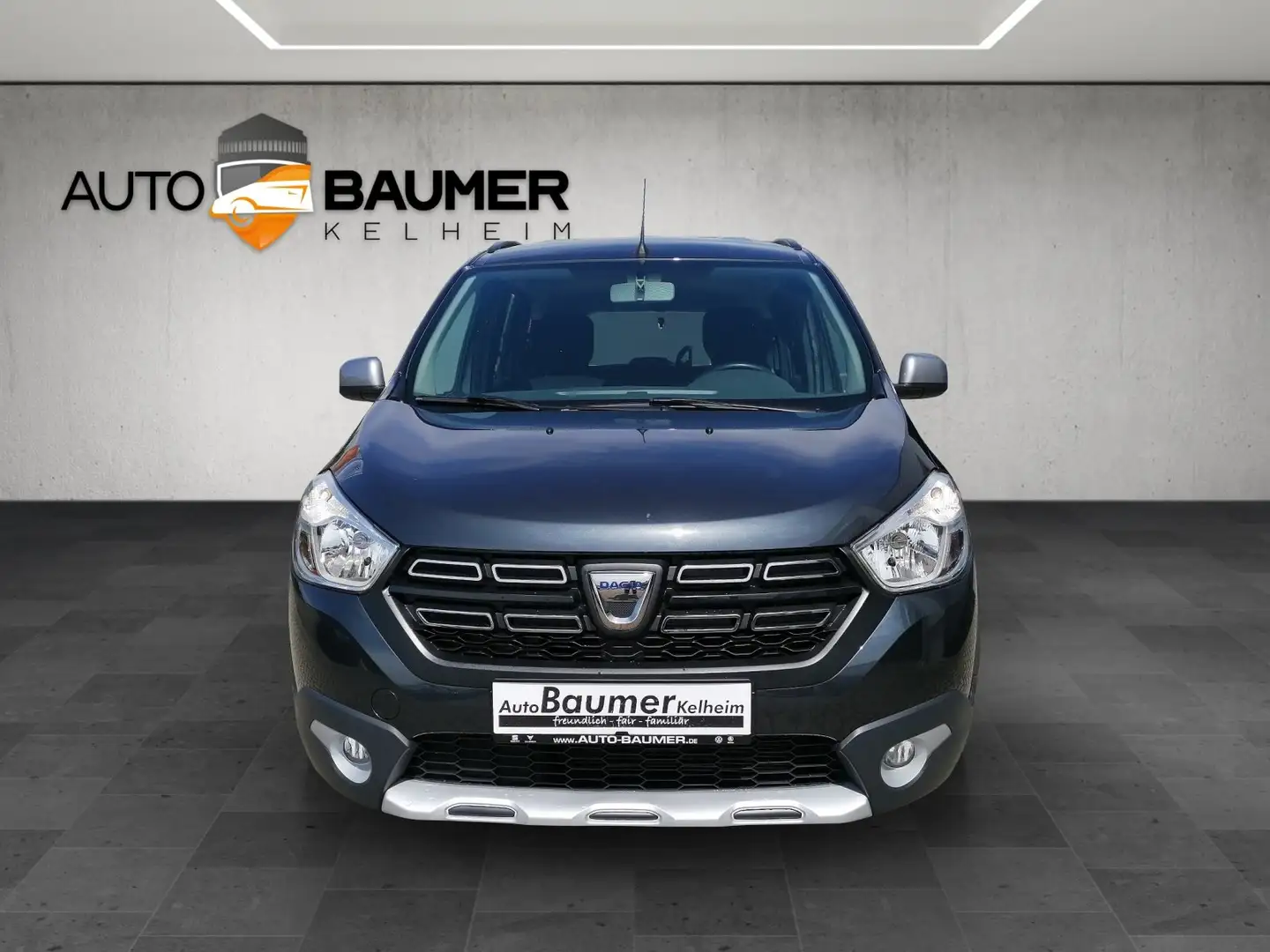 Dacia Lodgy SCe 110 ECO-G Stepway Plus LPG AHK Navi DAB Gris - 2