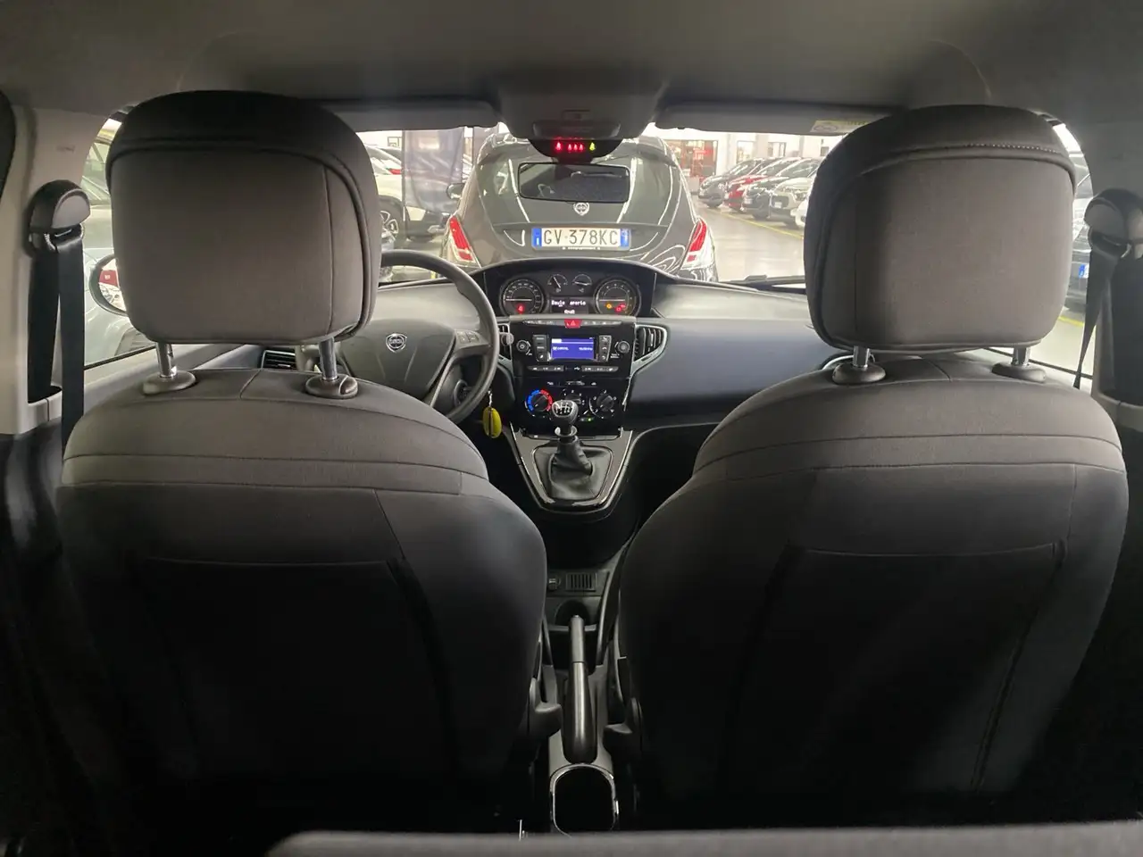 Lancia Ypsilon 2024 — фото 13