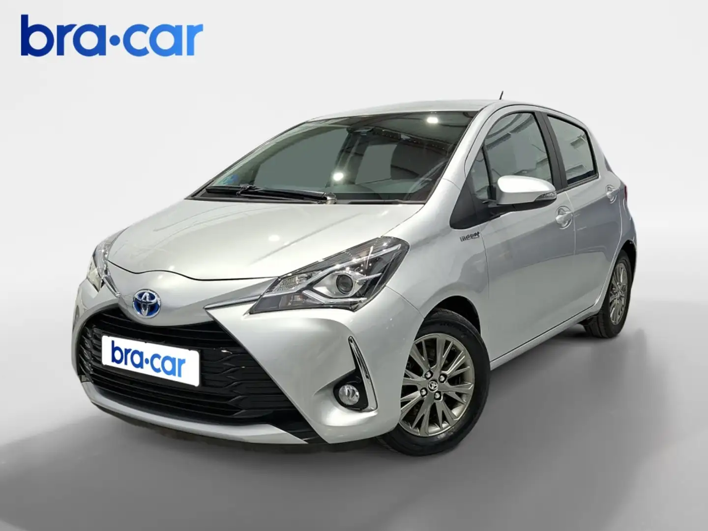 Toyota Yaris 100H 1.5 Active Plateado - 1