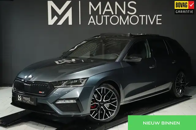 Skoda Octavia Combi 2.0 TSI iV RS / PANODAK / MATRIX / KEYLESS /