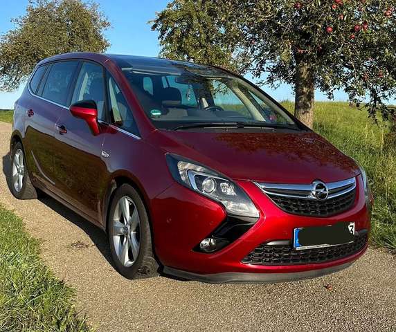 Imagine Opel Zafira Tourer 1.6 ECOTEC DIT ecoFLEX Start/Stop Innovation