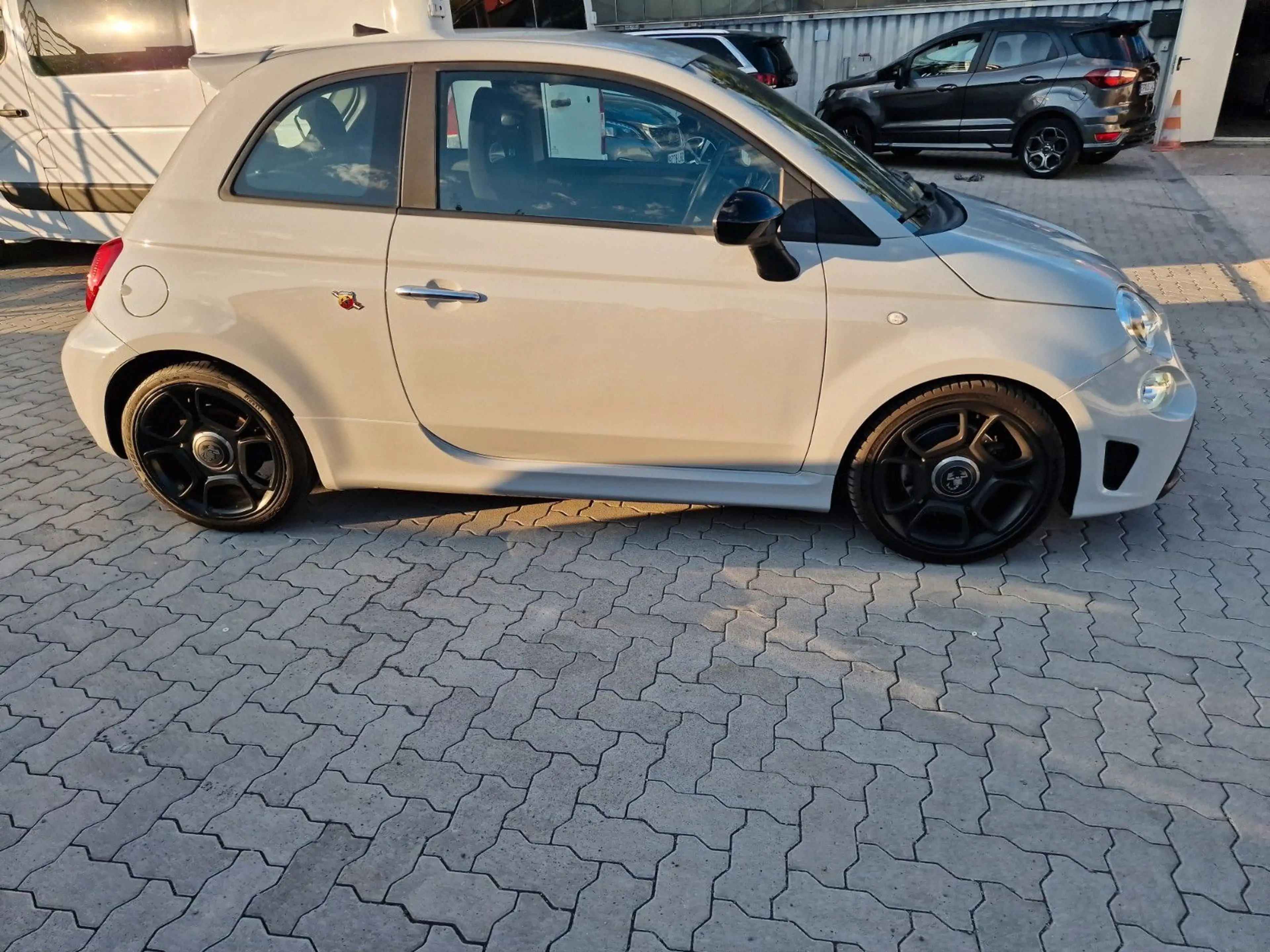 Abarth 500 F595, Automatik
