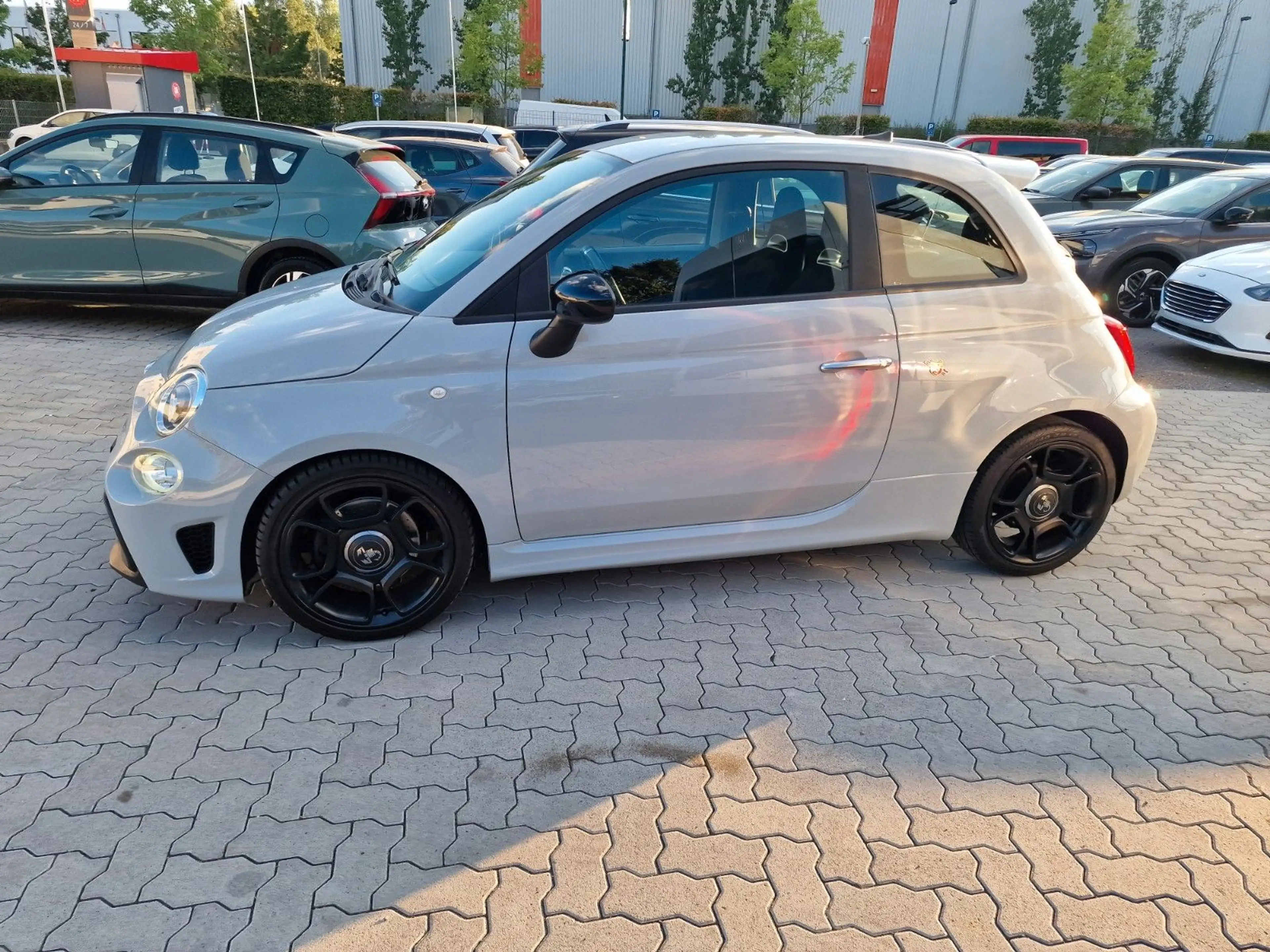 Abarth 500 F595, Automatik — photo 8