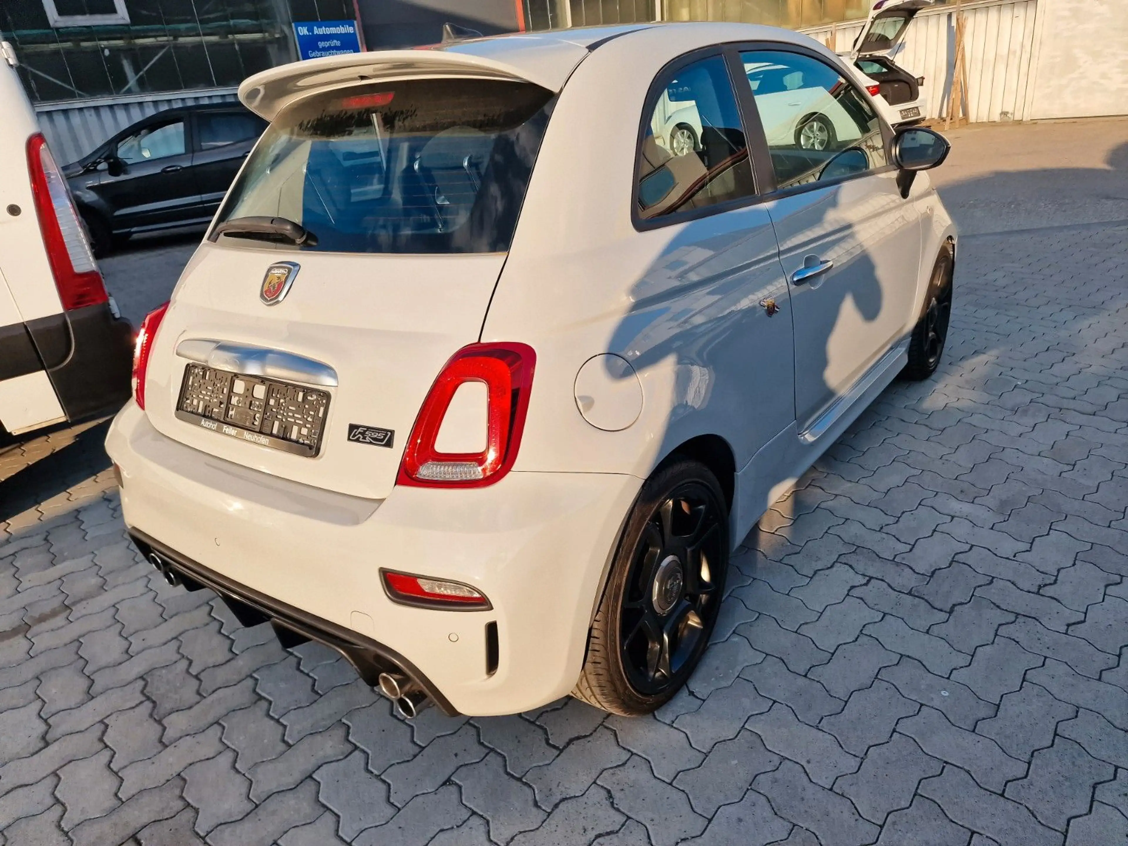 Abarth 500 F595, Automatik — photo 4