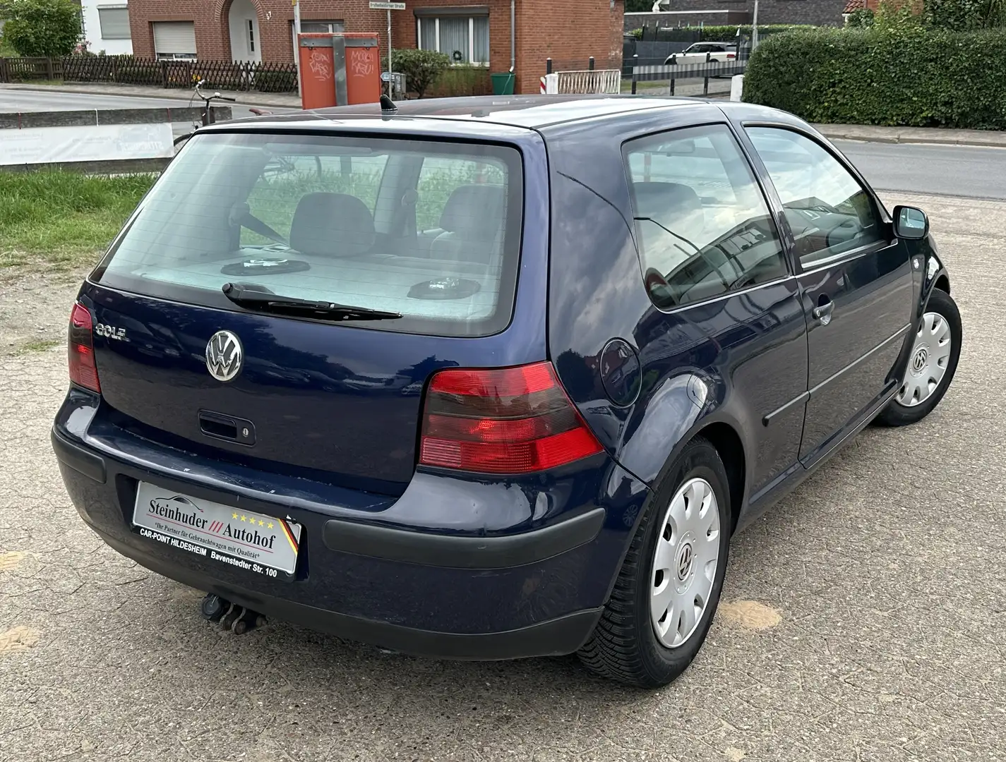Volkswagen Golf Basis IV Lim. TÜV:02/24 Синій - 2