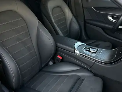 Annonce voiture d'occasion Mercedes-Benz C 300 - CARADIZE