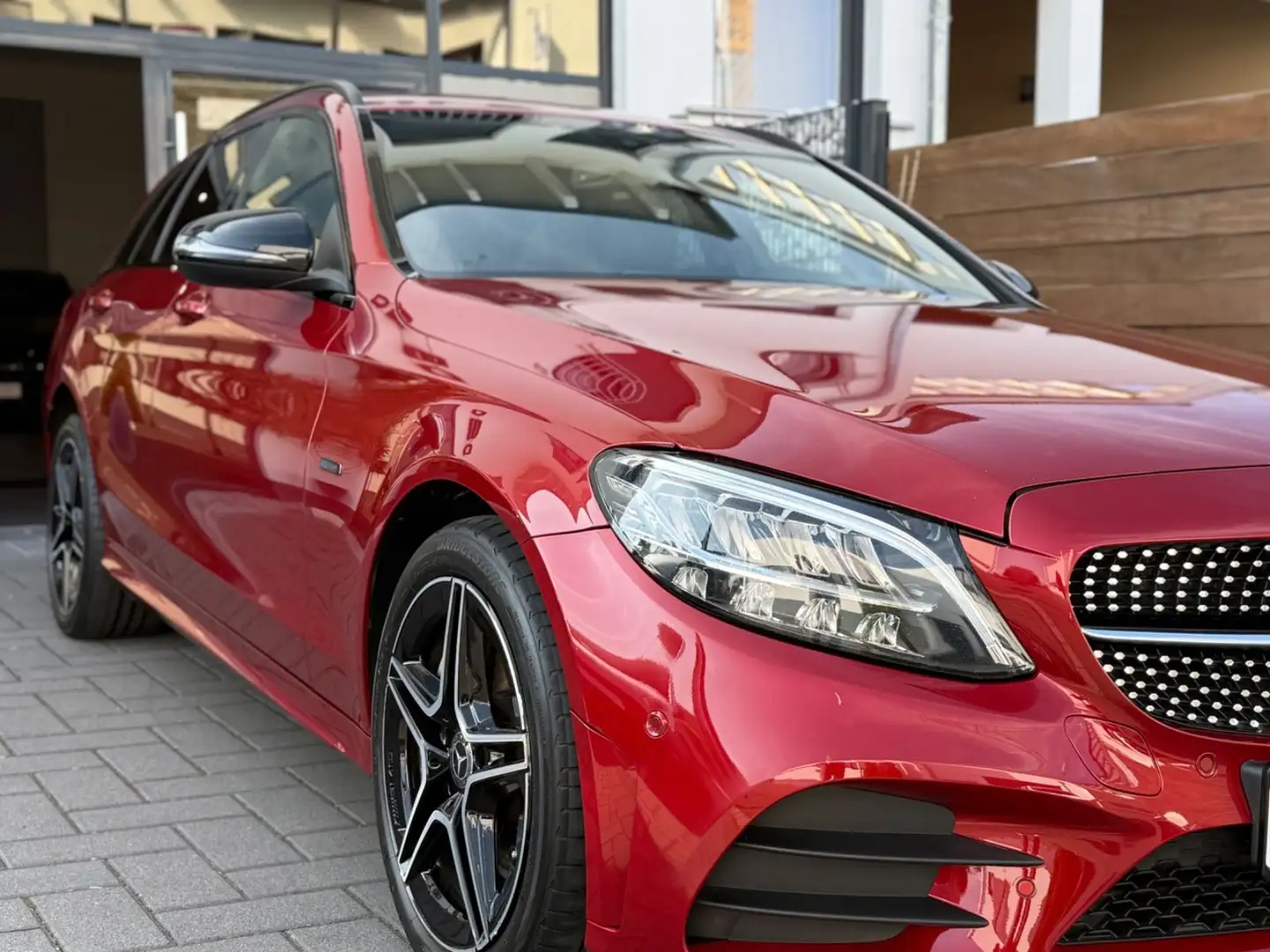 Mercedes-Benz C 300 C -Klasse T-Modell C 300 T de Rouge - 2