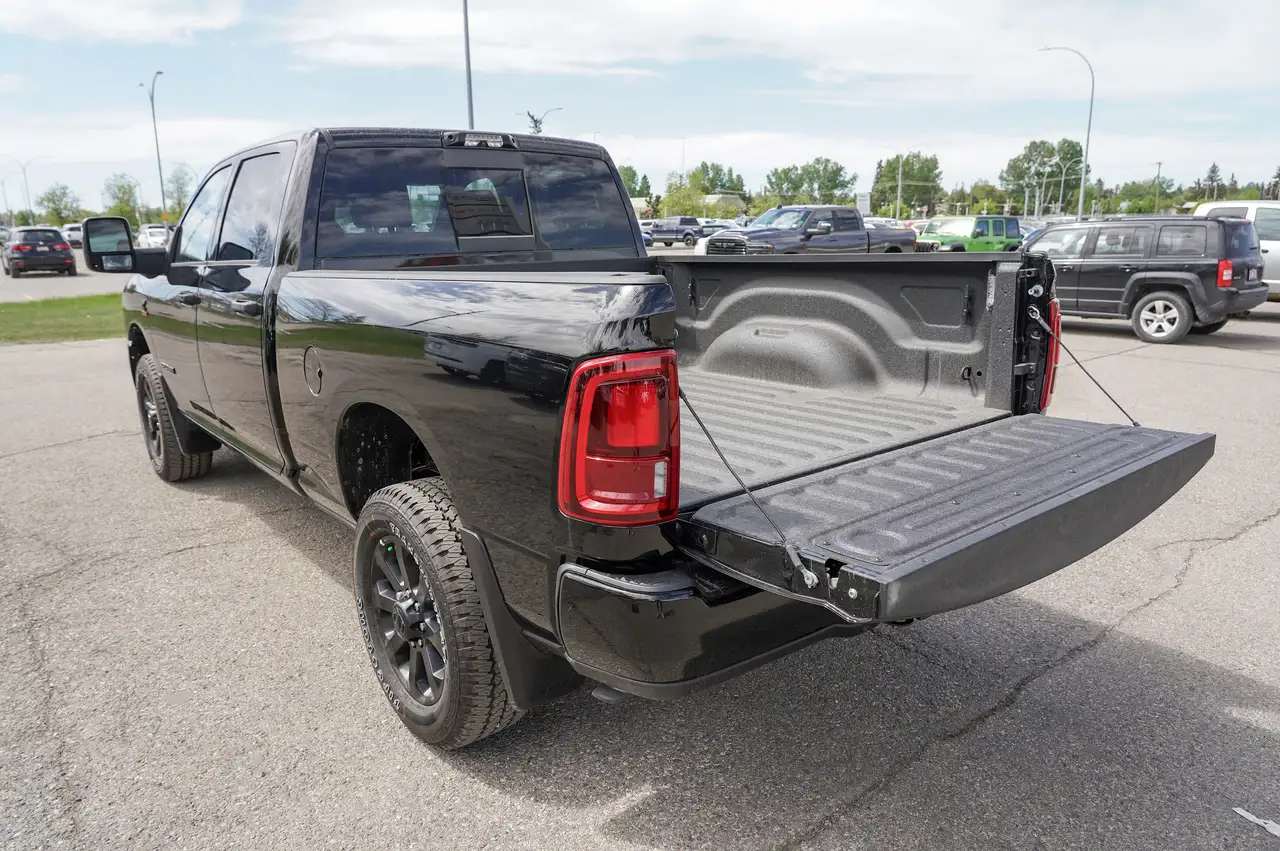RAM 2500 снимка RAM 2500