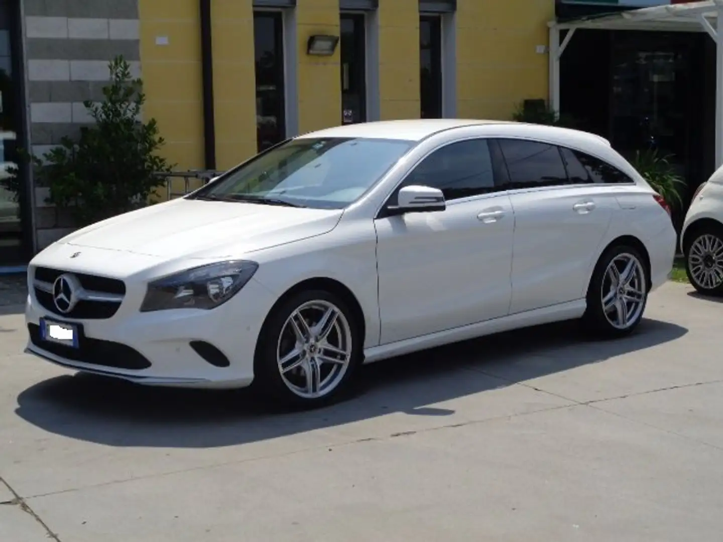 Mercedes-Benz CLA 220 MERCEDES CLA SB 200 D Blanc - 1