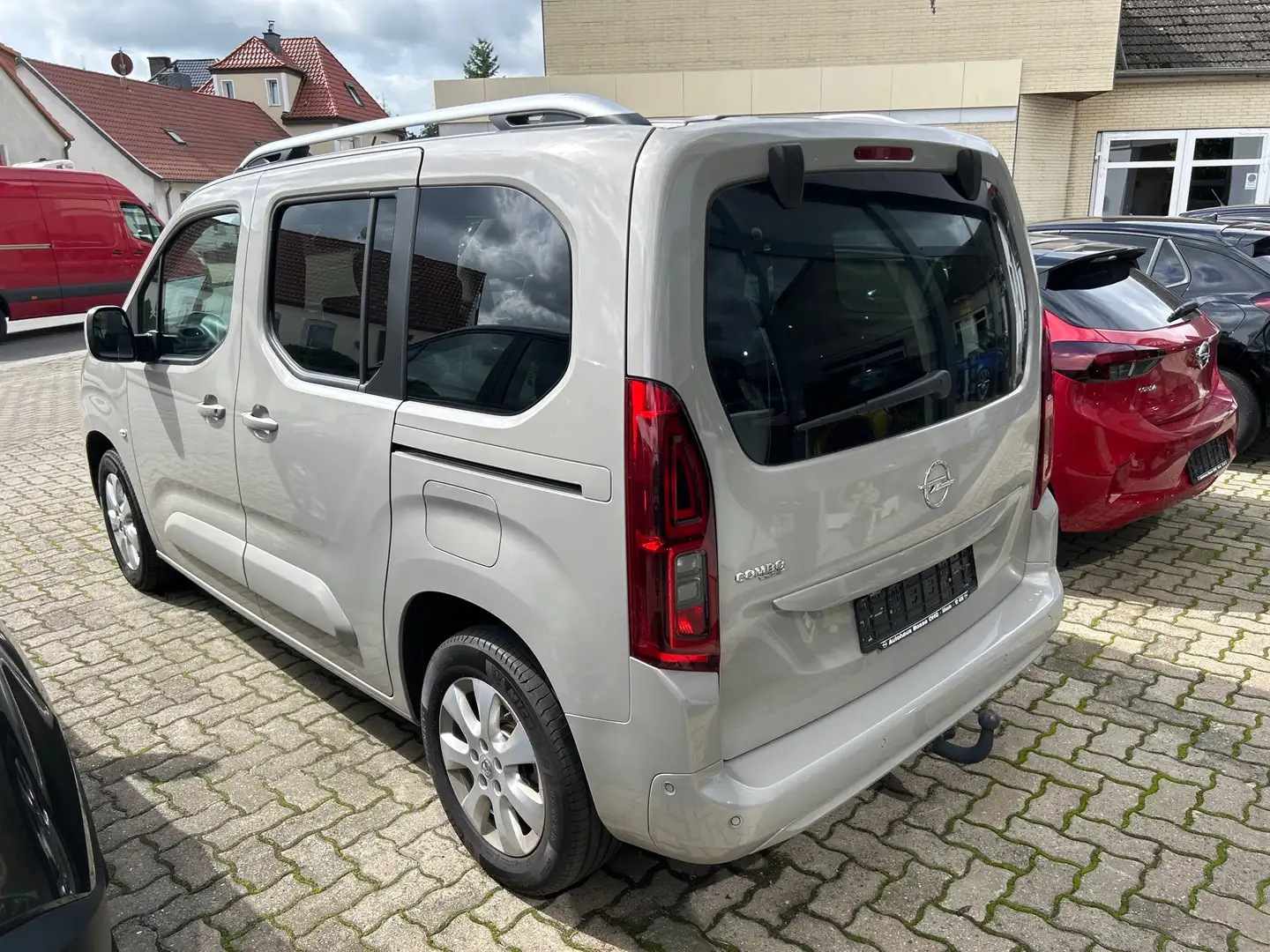 Opel Combo INNOVATION Beige - 2