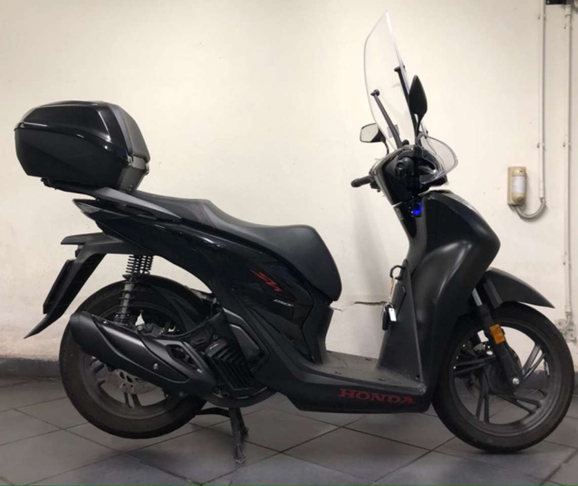 Honda SH 150 Scooter
