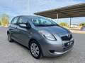 Toyota Yaris 1.3 VVT-i Gris - thumbnail 2