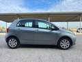 Toyota Yaris 1.3 VVT-i Gris - thumbnail 4
