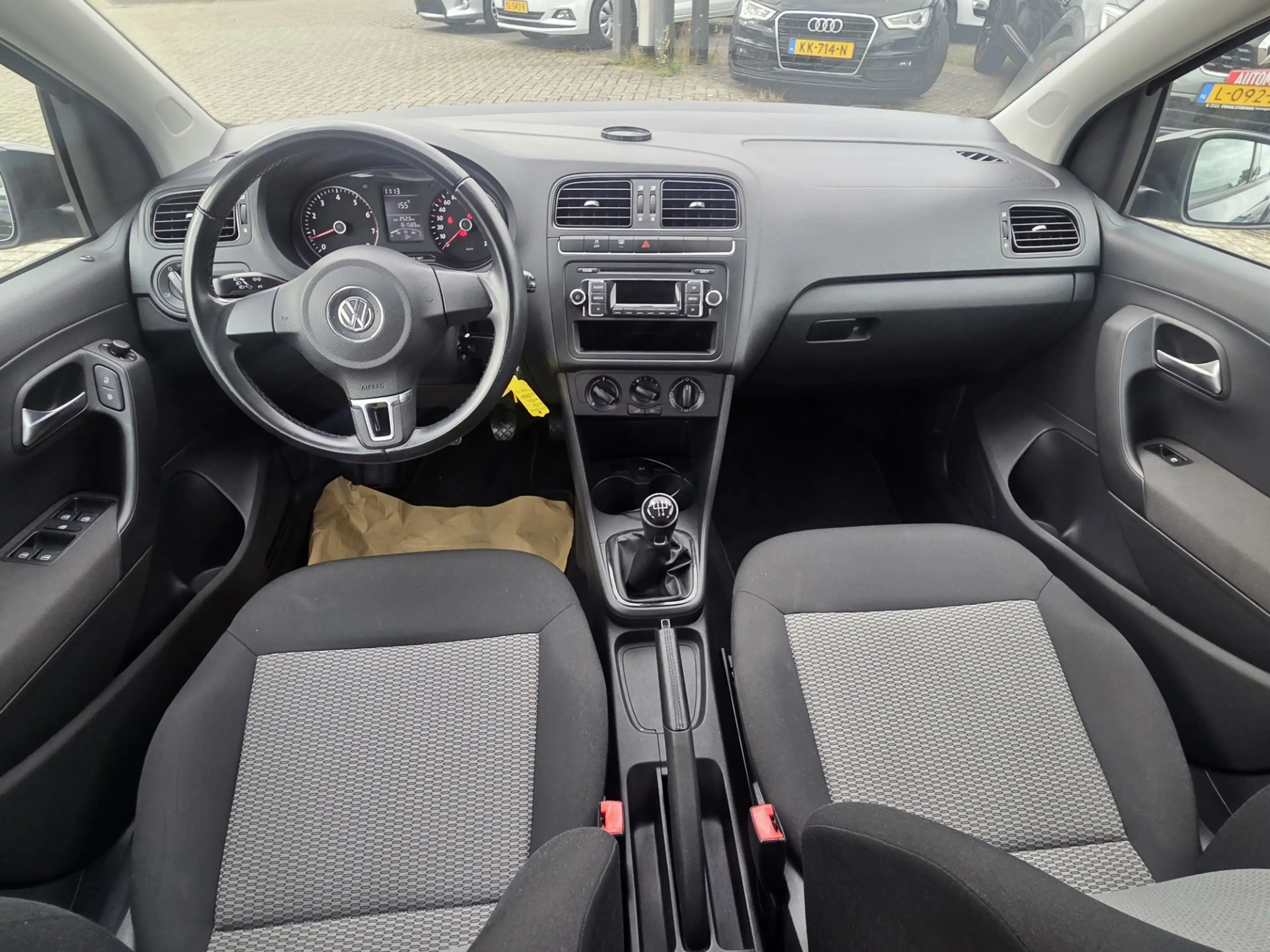 Volkswagen Polo 1.2 TSI R-Line Edition/DEALER ONDERHOUDEN — photo 15