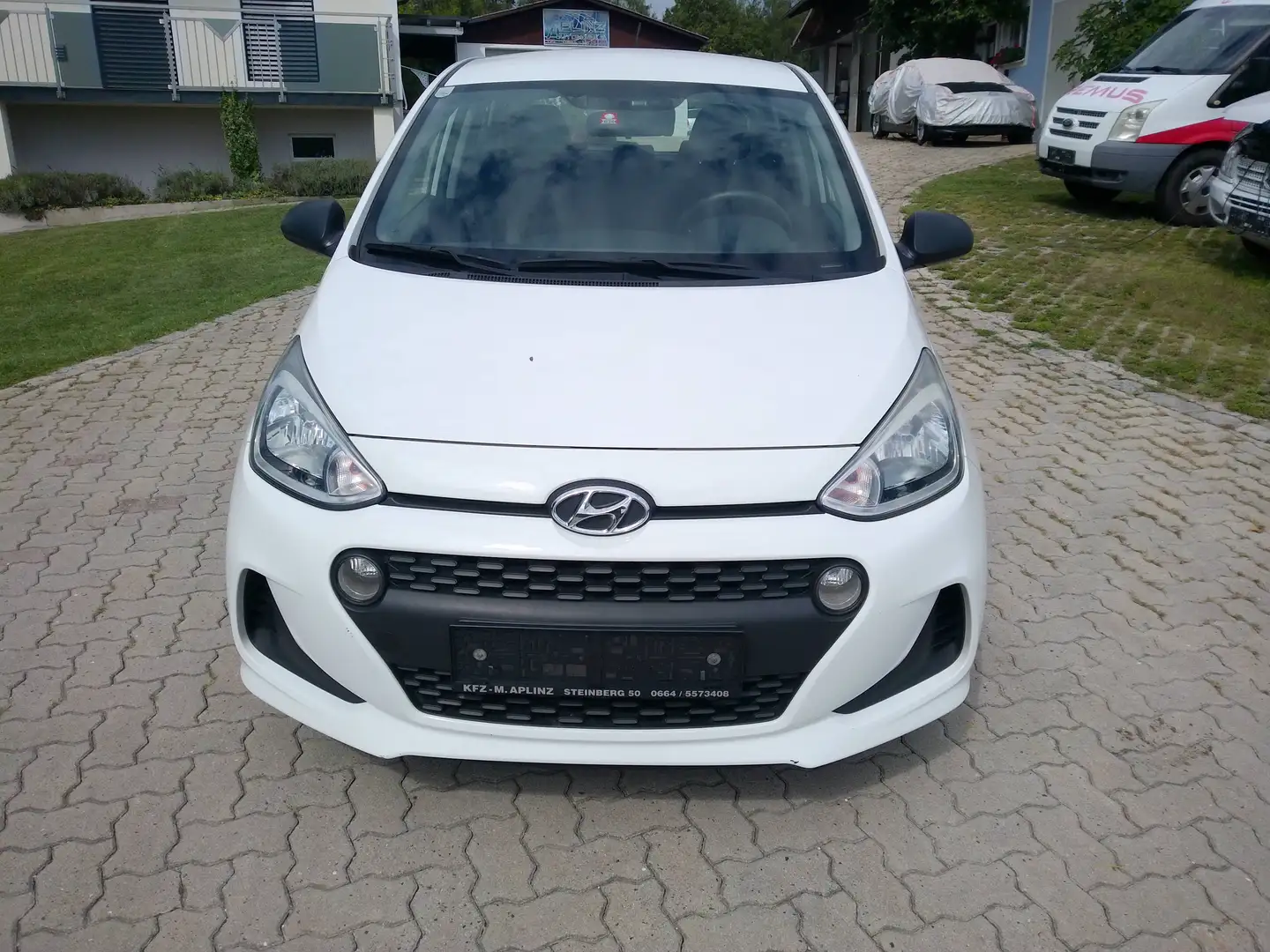 Hyundai i10 i10 1,0 Comfort Comfort Weiß - 2