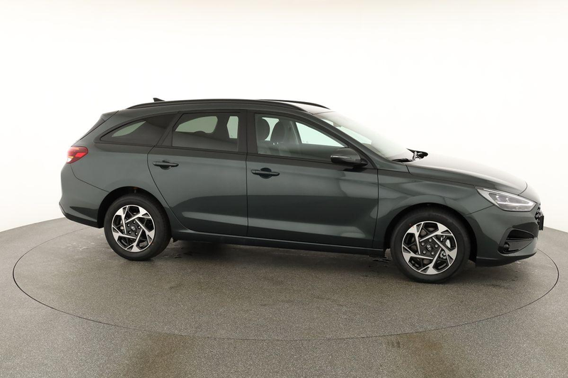 Hyundai i30 Kombi 1.6 T-GDI DCT, Navi, Kamera, Winter, 16-Zoll — photo 23
