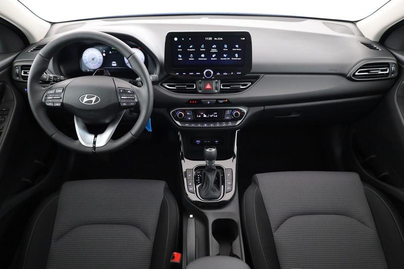 Hyundai i30 Kombi 1.6 T-GDI DCT, Navi, Kamera, Winter, 16-Zoll — photo 6
