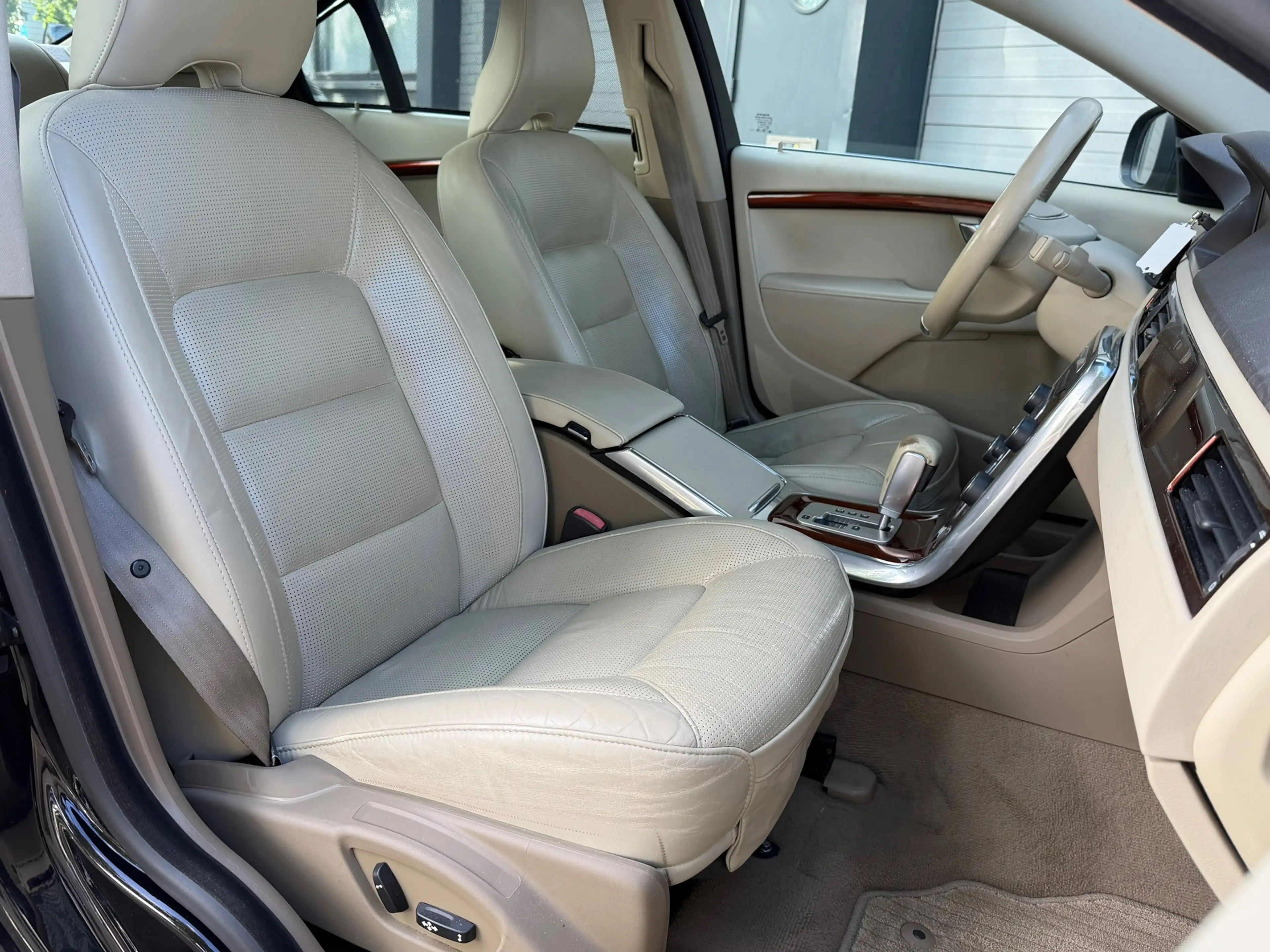 Volvo S80 2.4 D5 Limited Edition — photo 15