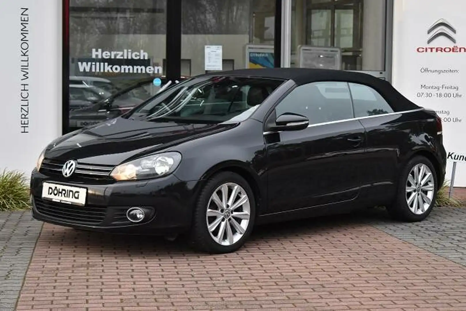 Volkswagen Golf GOLF 1.6TDi Cabrio Klimaautomatik SHZ Leder  eFH. Negro - 1