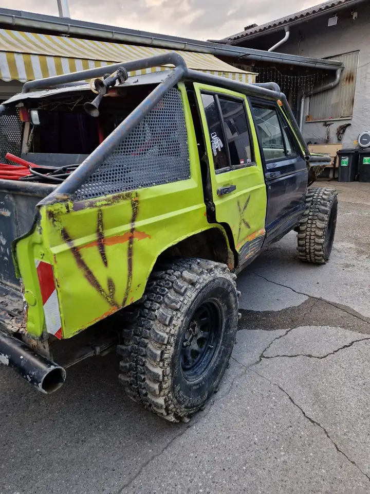 Jeep Cherokee 4,0 Aut., foto 3