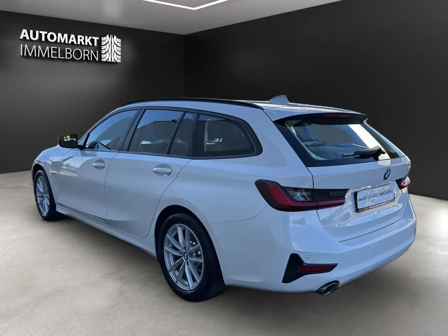 BMW 330 e Laser*HUD*DAB*HiFi*LivecP*ACC*UVP62T€ Weiß - 2