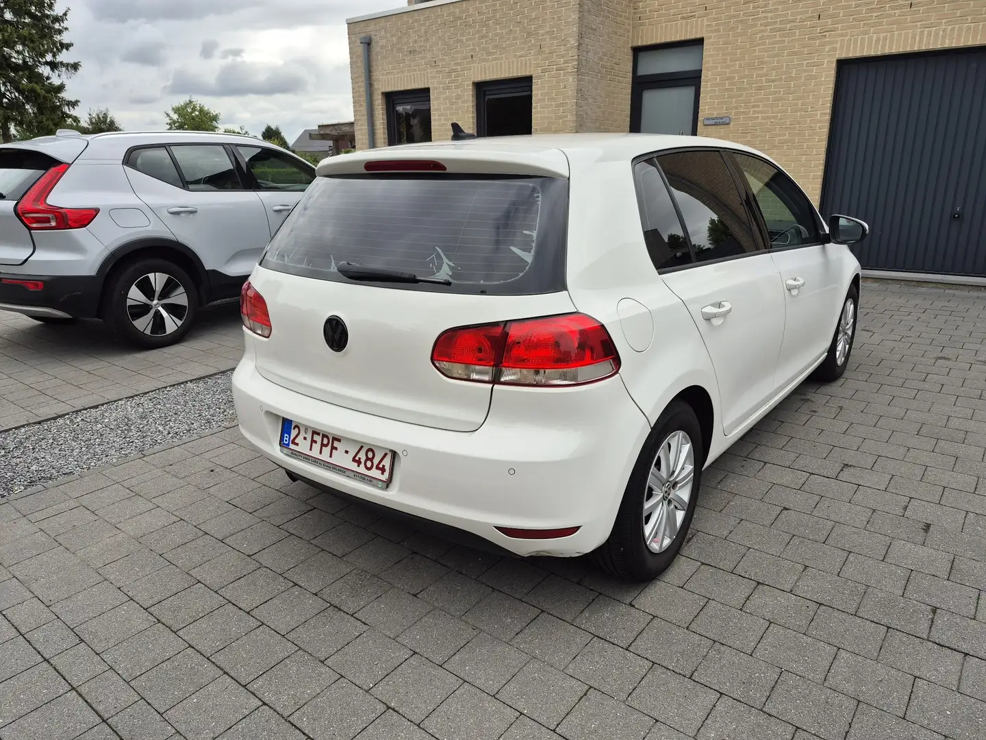 Volkswagen Golf 1.6 TDI Wit - 2