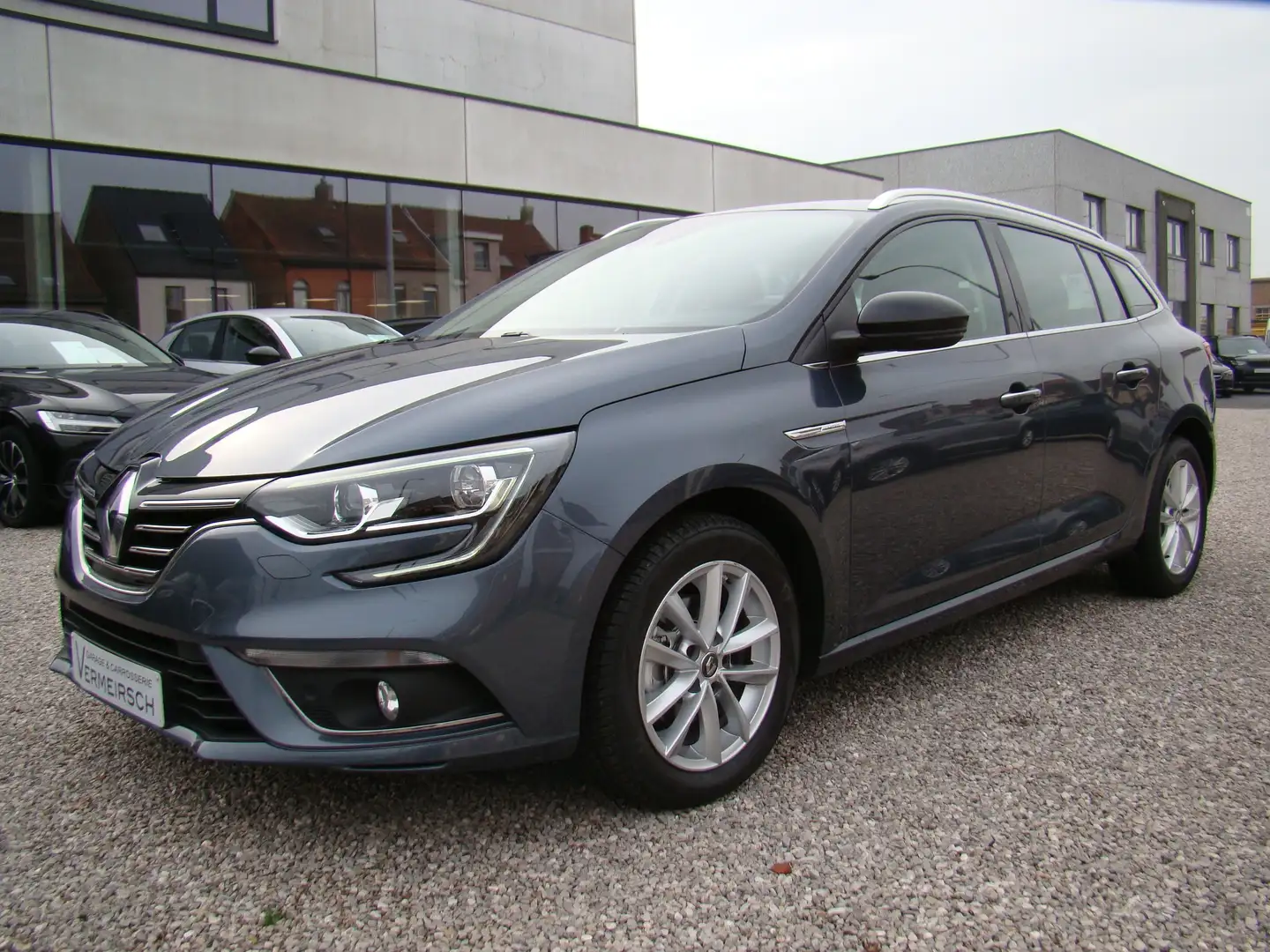 Renault Megane 1.33 TCe Intens GPF*TREKHAAK*NAVIGATIE*CAMERA* Gris - 1