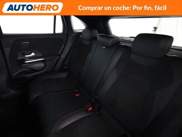 Mercedes-Benz GLA view 15