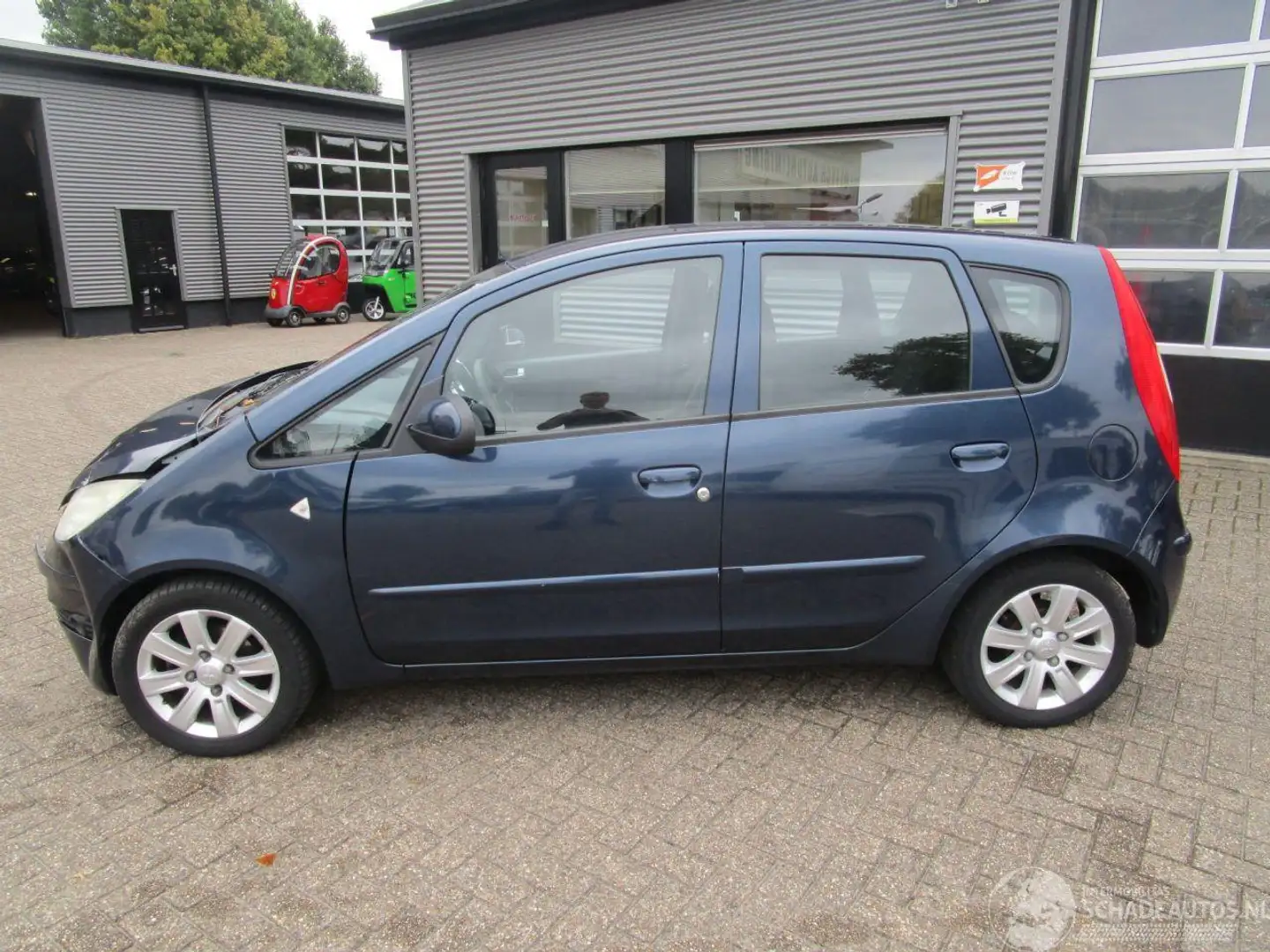 Mitsubishi Colt 1.3 Invite+ 5drs Blauw - 2