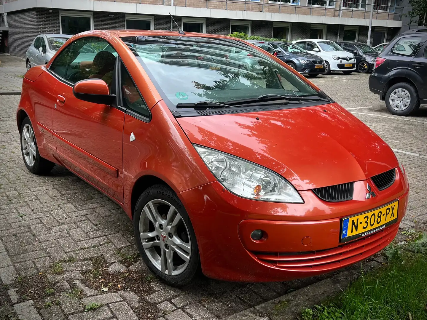 Mitsubishi Colt Czc 1.5 Naranja - 1
