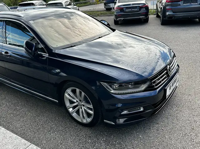 Volkswagen Passat view 5