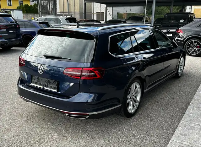 Volkswagen Passat view 14