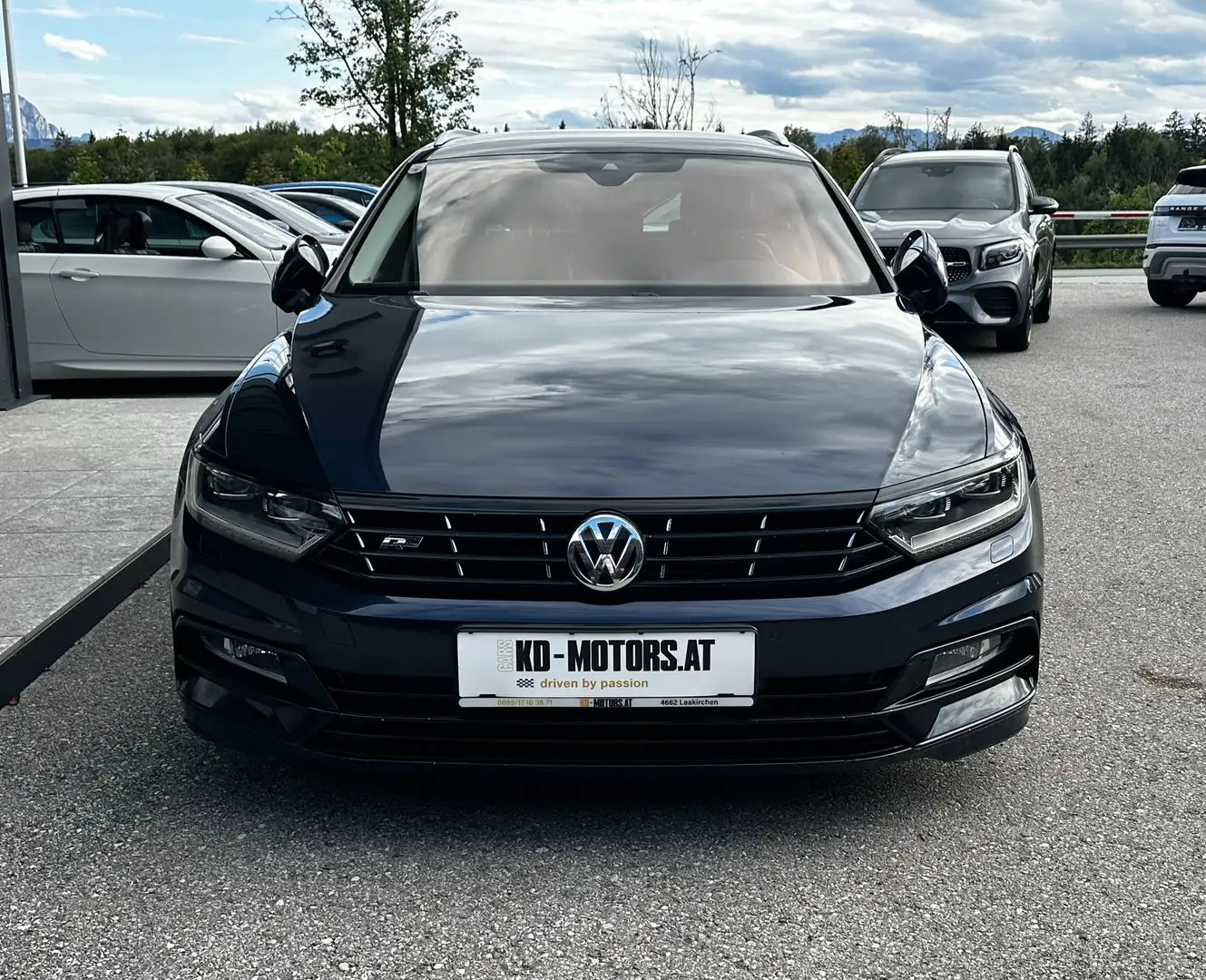 Volkswagen Passat Variant Aut.*R-Line*2.Besitz*ACC*Massage*Virtual*Ambiente* Blau - 2