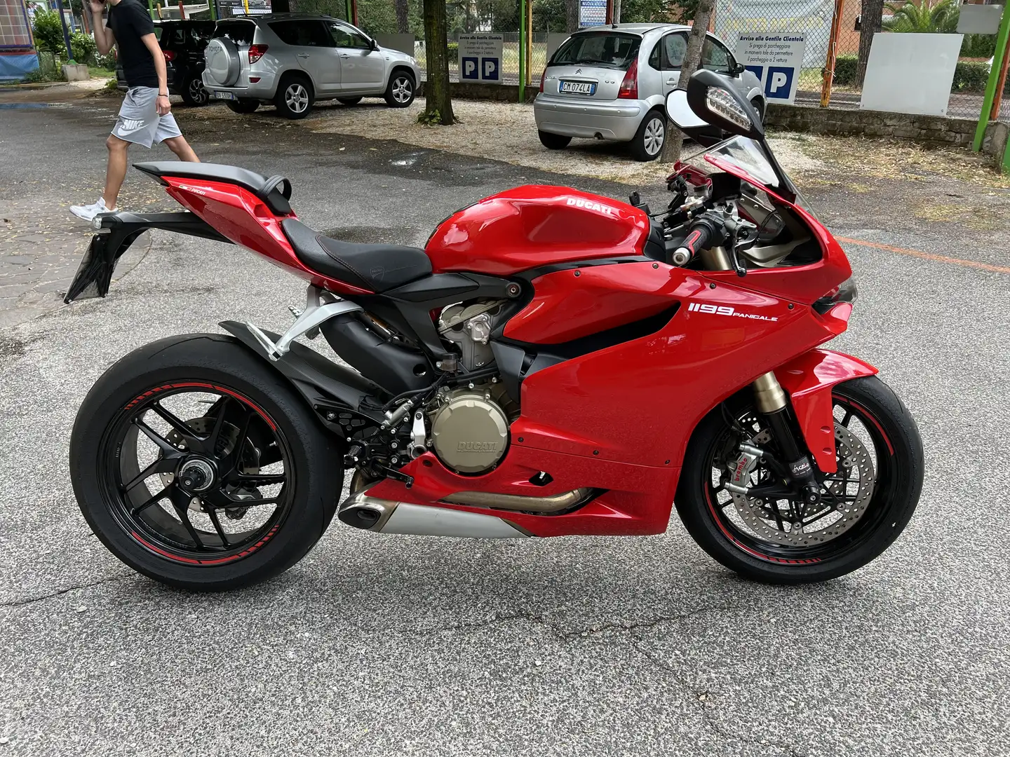 Ducati 1199 Panigale - 2