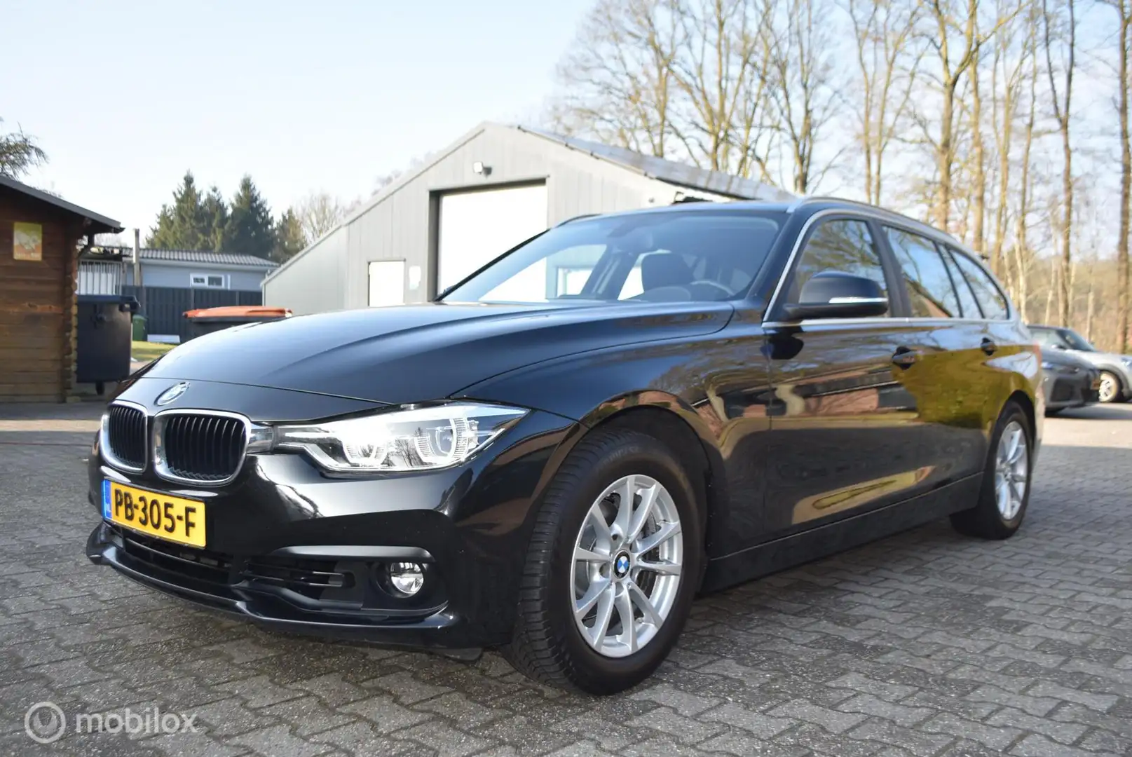 BMW 318 3-serie Touring 318i Executive Aut Noir - 2