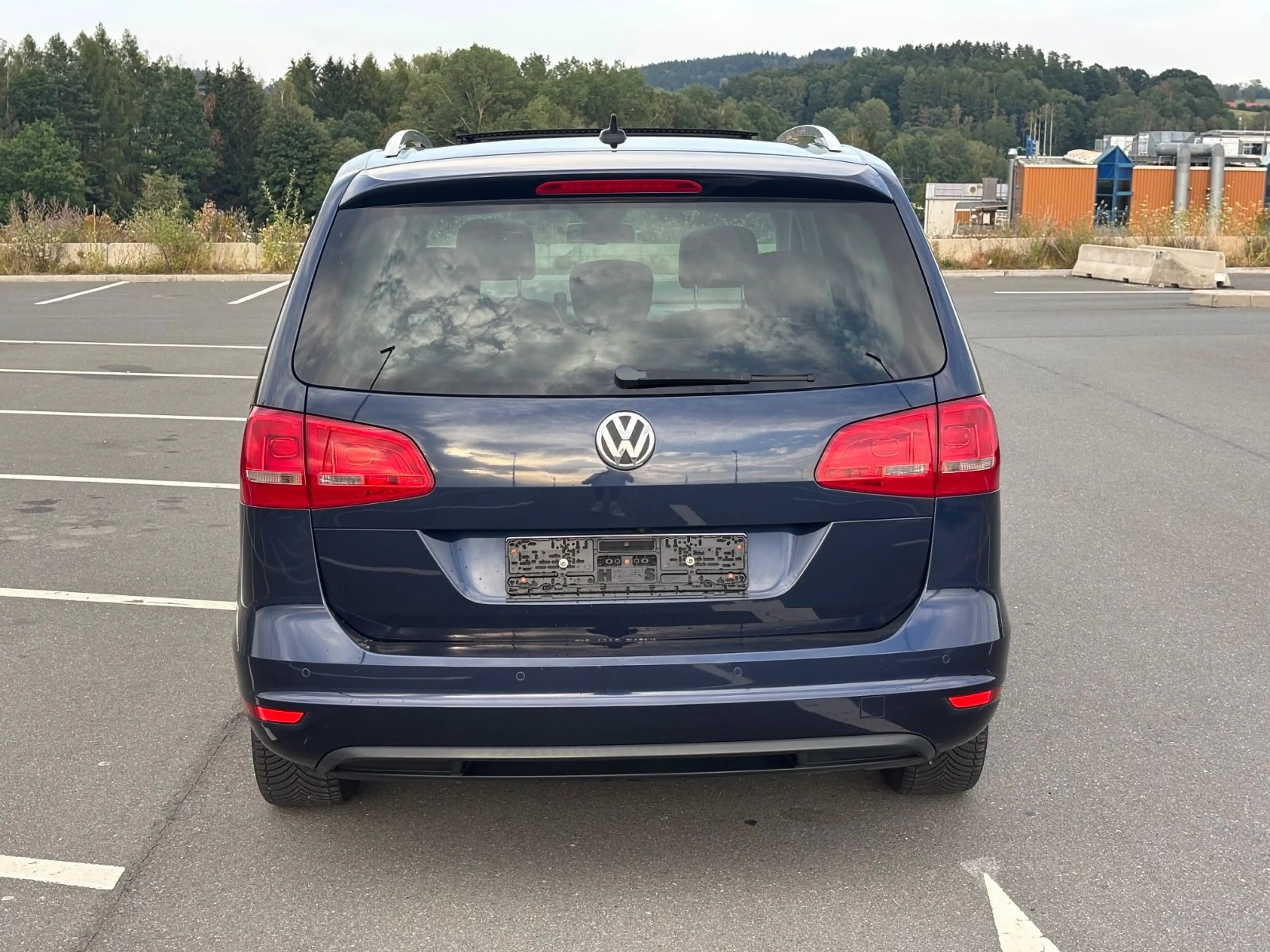 Volkswagen Sharan 2.0 TDI 177 PS Highline Xenon PANO Kamera — photo 8