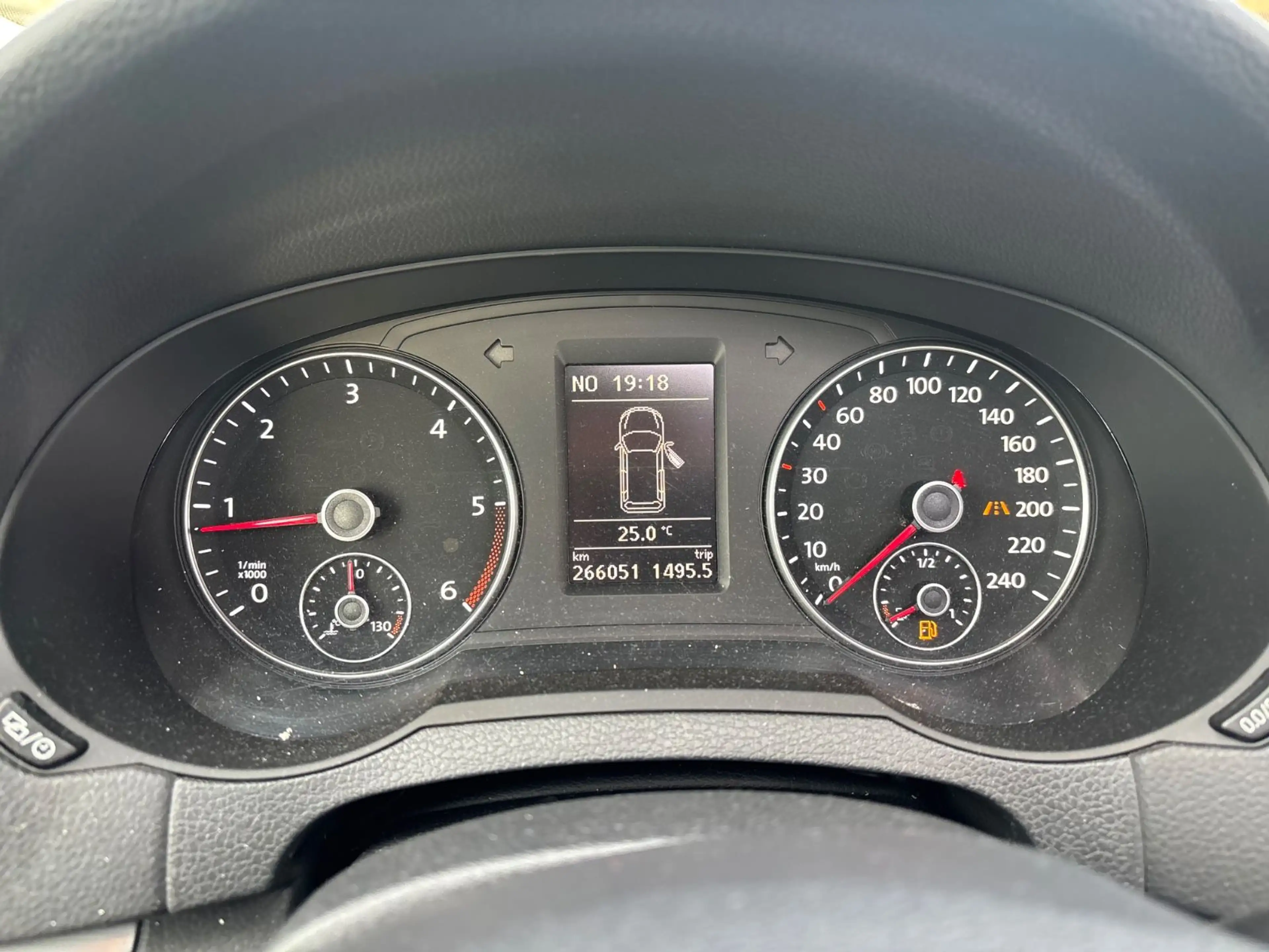 Volkswagen Sharan 2.0 TDI 177 PS Highline Xenon PANO Kamera — photo 15