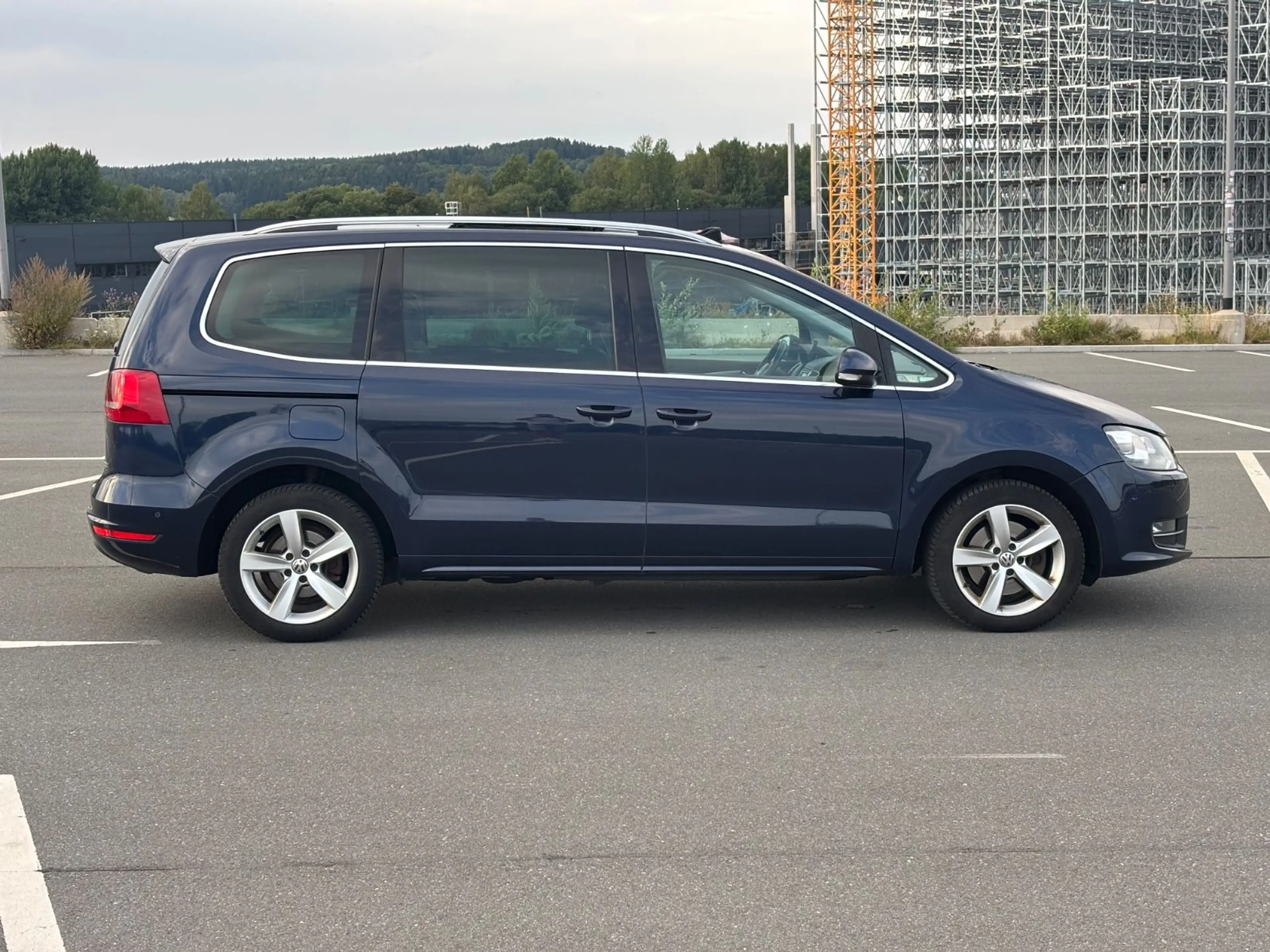 Volkswagen Sharan 2.0 TDI 177 PS Highline Xenon PANO Kamera — photo 5