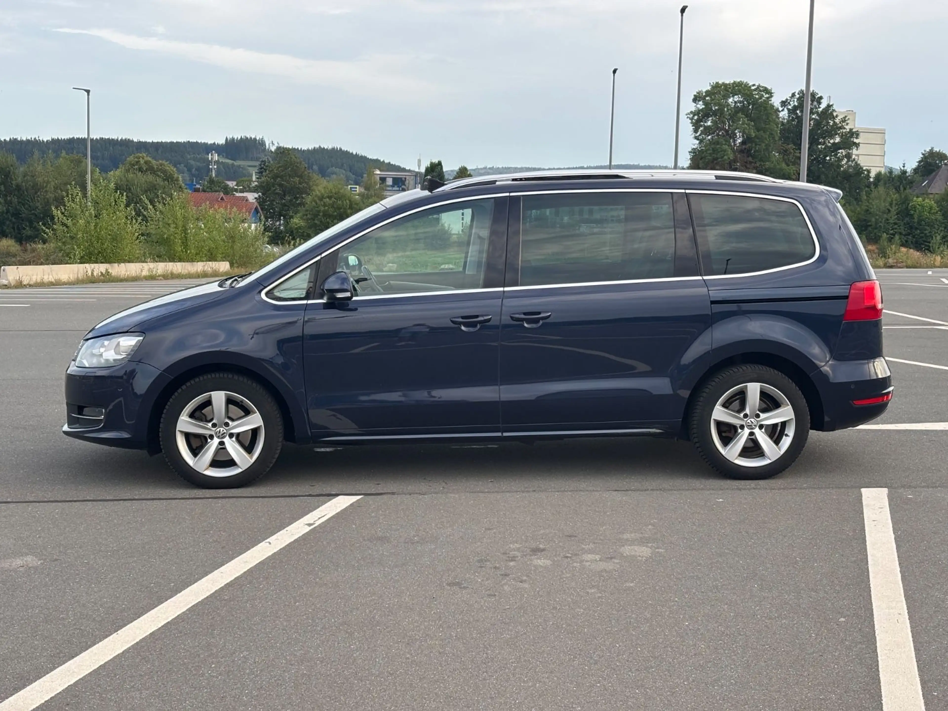 Volkswagen Sharan 2.0 TDI 177 PS Highline Xenon PANO Kamera — photo 4
