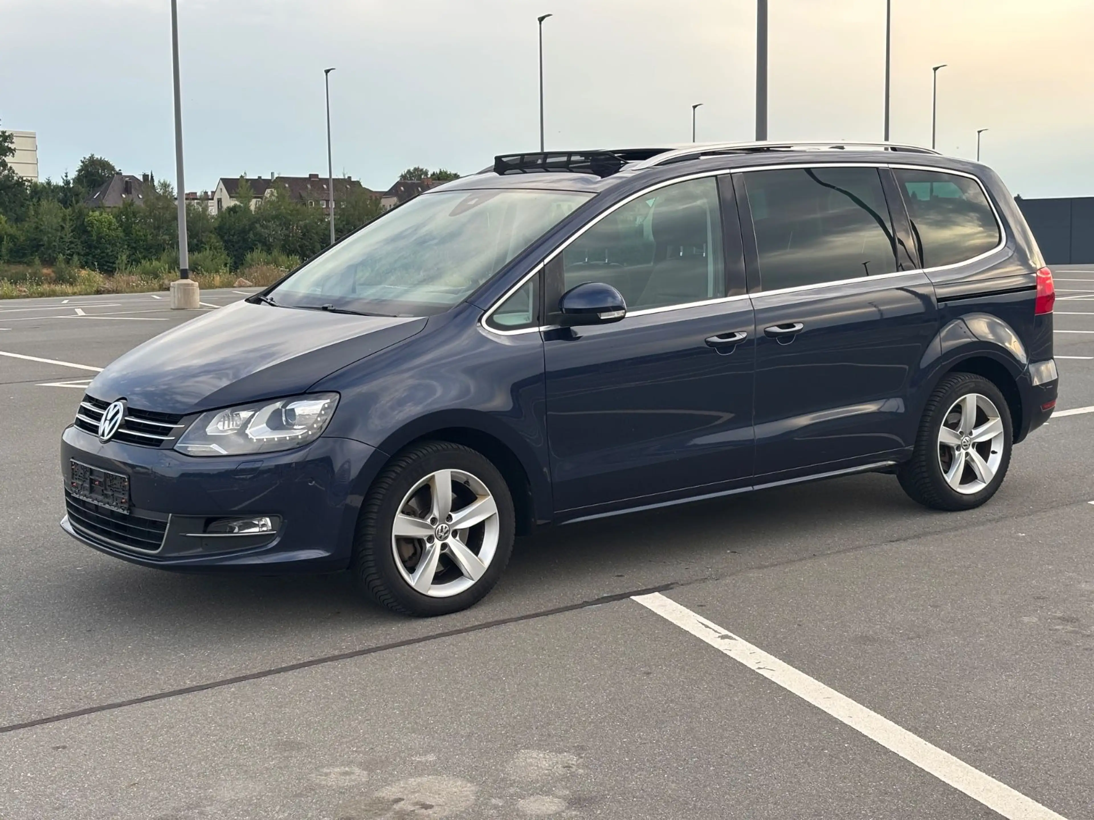 Volkswagen Sharan 2.0 TDI 177 PS Highline Xenon PANO Kamera
