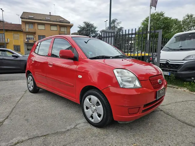 Kia Picanto view 3