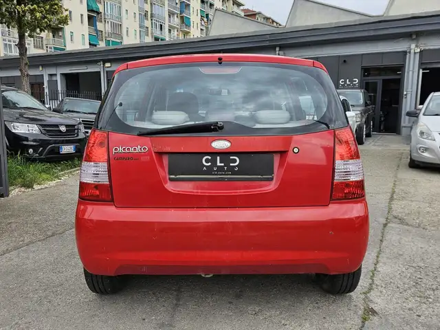 Kia Picanto view 4