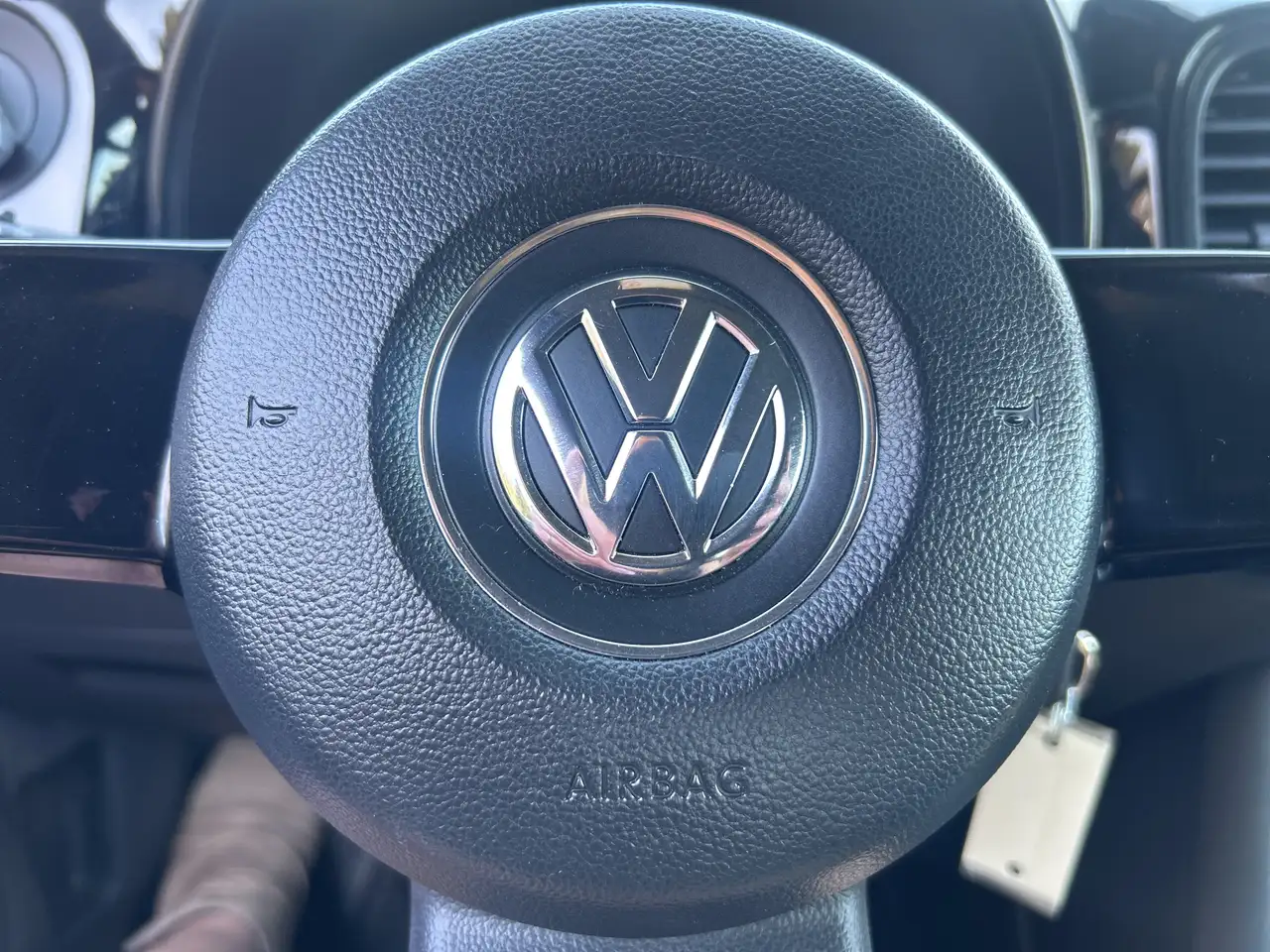 Volkswagen Beetle снимка Volkswagen Beetle