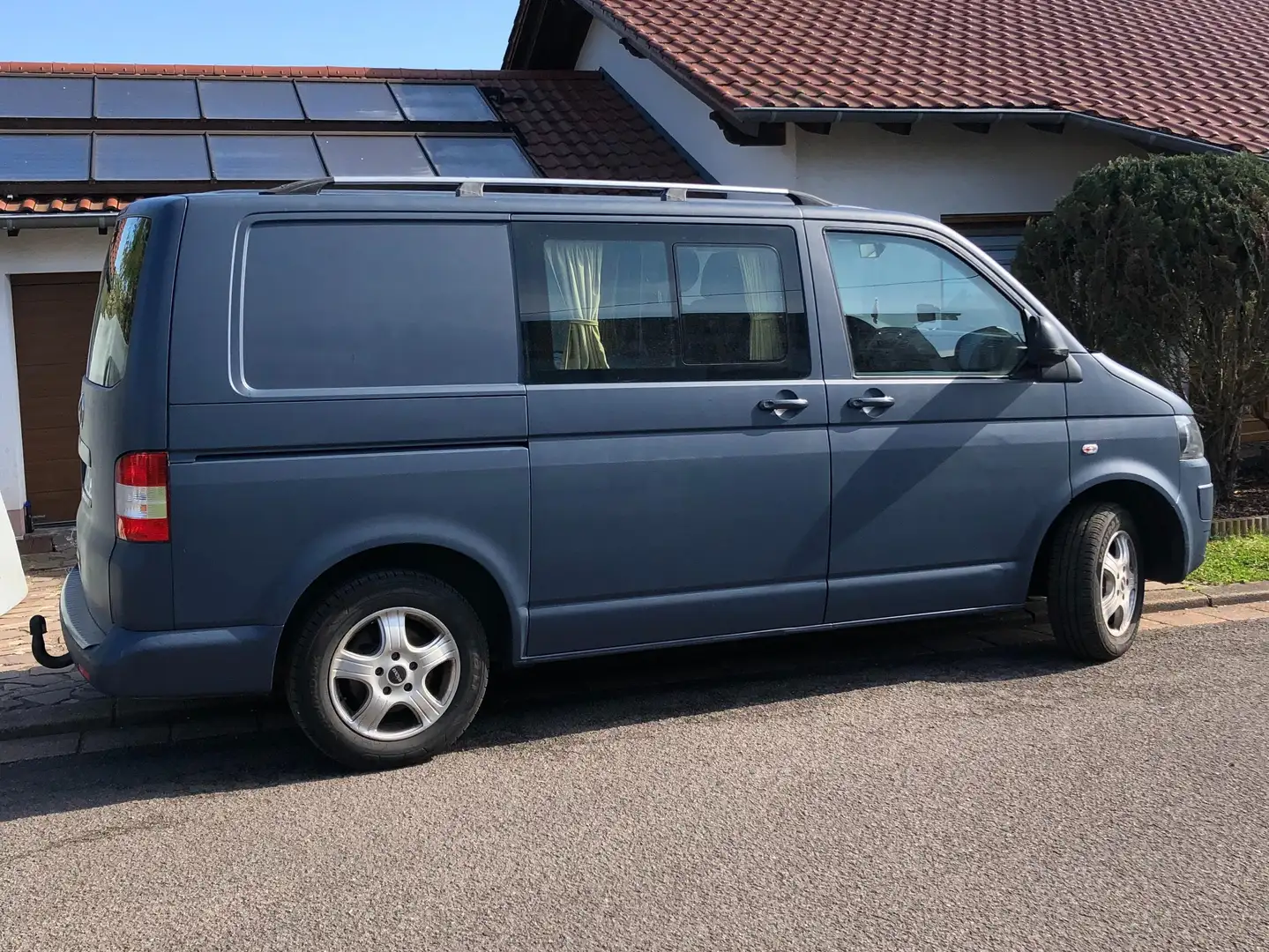 Volkswagen T5 Transporter Blau - 2
